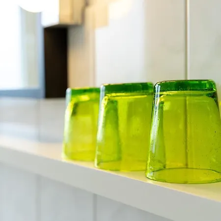 Art City-studios 4 Und 8, Gross, Modern, Citynah, Je 3 Schlafzimmer, Kostenfreie Parkplaetze, Sued-balkons, Ruhig, Herkulesblick Lejlighed Kassel