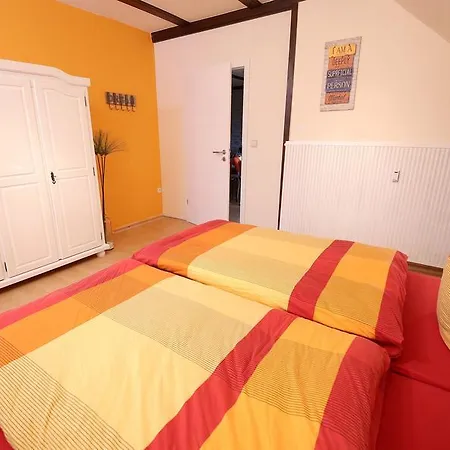 Lejlighed Art City-studios 4 Und 8, Gross, Modern, Citynah, Je 3 Schlafzimmer, Kostenfreie Parkplaetze, Sued-balkons, Ruhig, Herkulesblick Kassel