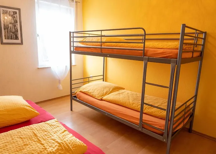 公寓 Art City-studios 4 Und 8, Gross, Modern, Citynah, Je 3 Schlafzimmer, Kostenfreie Parkplaetze, Sued-balkons, Ruhig, Herkulesblick 卡塞尔