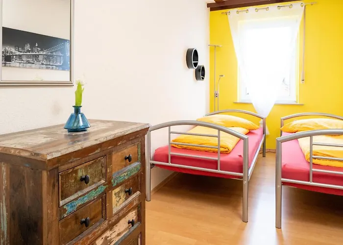 Apartamento Art City-studios 4 Und 8, Groß, Modern, Citynah, Je 3 Schlafzimmer, Kostenfreie Parkplätze, Süd-balkons, Ruhig, Herkulesblick *