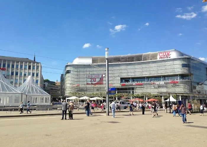 公寓 Art City-studios 4 Und 8, Gross, Modern, Citynah, Je 3 Schlafzimmer, Kostenfreie Parkplaetze, Sued-balkons, Ruhig, Herkulesblick 卡塞尔